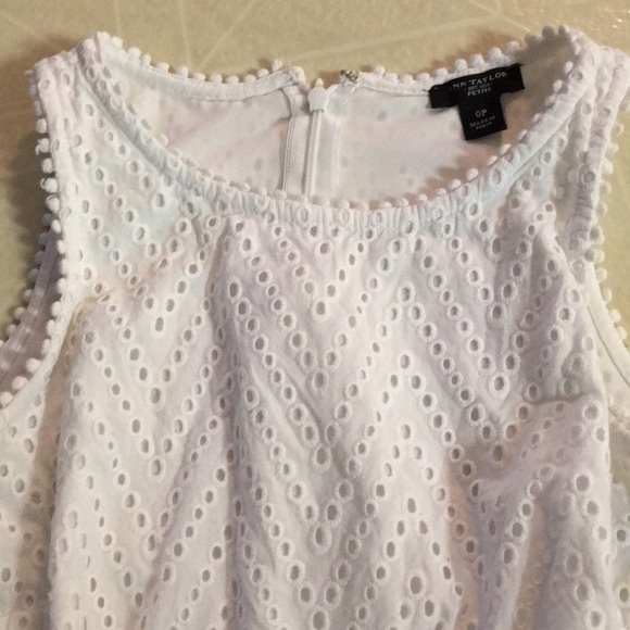 Cute blouse Ann taylor sz 0P - Picture 2 of 3